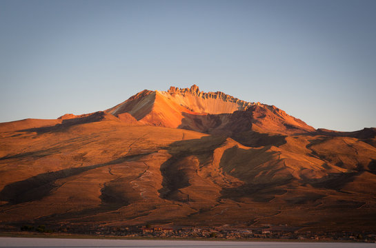 Salar de Uyuni - Tunupa Volcano