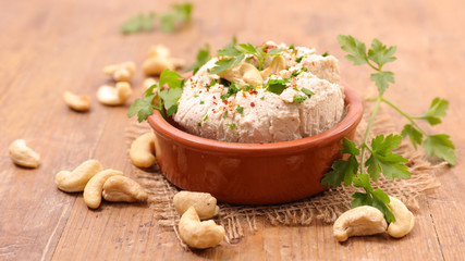 vegan cheese with cashew