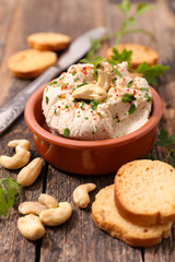 vegan cheese with cashew