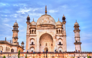 Fototapeta na wymiar Bibi Ka Maqbara Tomb, also known as Mini Taj Mahal. Aurangabad, India