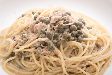 tuna and capers pasta