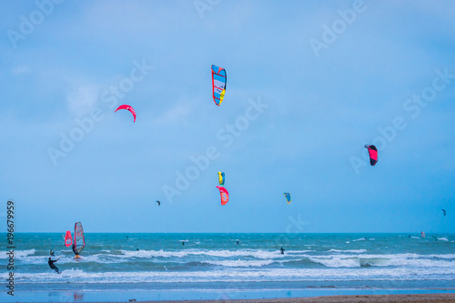 Kitesurf Sur La Plage De La Grande Motte Stock Photo And