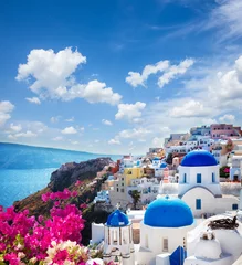 Papier Peint photo Santorin Oia, village grec traditionnel