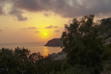 Fototapeta na wymiar Sonnenuntergang und Felsen
