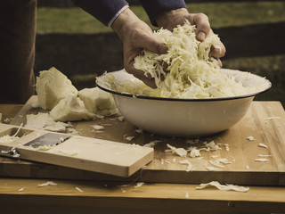 how to prepare sauerkraut or slaw