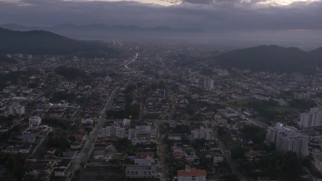 chuva vindo da montanha 