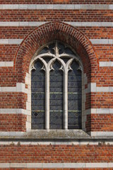 Fototapeta na wymiar Gotisches Fenster an der Kirche von Scherpenheuvel-Zichem, Belgien