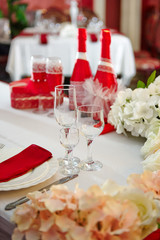 Wedding table for the newlyweds