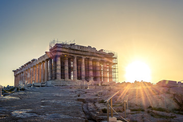 Obraz premium Parthenon temple on the Acropolis in Athens, Greece