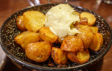 Bravas tapa with alioli sauce