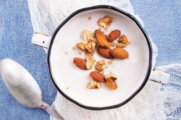 desert with nuts
