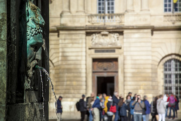 Francia, Arles.Una fontana del centro città.