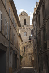 Fototapeta na wymiar Francia, Arles.Una via del centro storico.