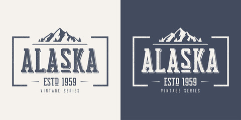 Alaska state textured vintage vector t-shirt and apparel design, - obrazy, fototapety, plakaty