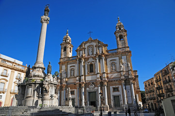 Fototapeta na wymiar Palermo, la chiesa di San Domenico