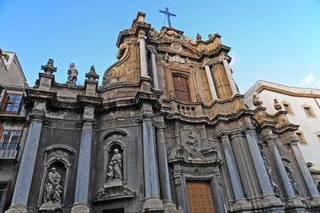 Fototapeta na wymiar Palermo, la chiesa di Sant'Anna