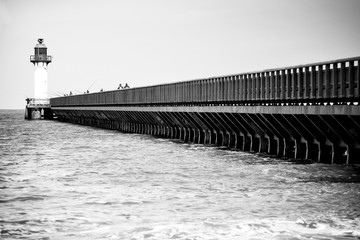 jet&eacute;e de Calais