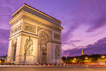 Arc de triomphe at sunset with violet sky