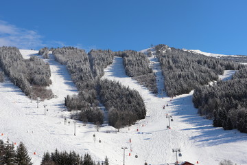 Auvergne-Rhône-Alpes - Isère - Villard-de-Lans - Domaine skiable sous le soleil