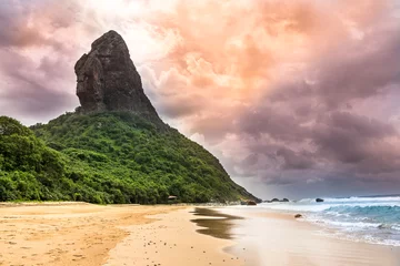 Deurstickers Baia do Sancho, Fernando de Noronha Fernando de Noronha, Brazilië. Spectaculair en Fernando de Noronha, Brazilië. Strand veelkleurige strand. Het meest ongelooflijke eiland van Brazilië.