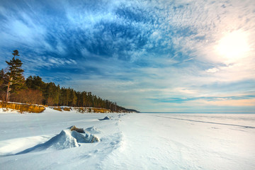 Fototapeta na wymiar Winter landscape. The Ob River, Western Siberia