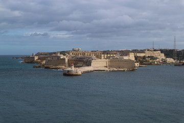Fototapeta premium View to fort Rinella, Kalkara, The Grand Harbour, Malta