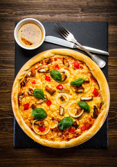 Pizza pepperoni with chicken and vegetables