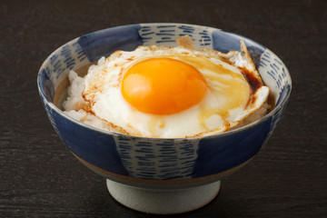 目玉焼き乗せご飯