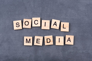 Social Media auf einer Tafel