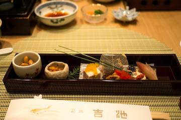 Obraz na płótnie Canvas Assortment of things served as an entree in a kaiseki dinner
