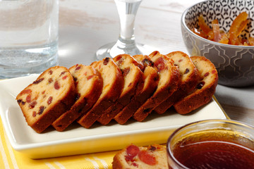 delicious dried fruit cake