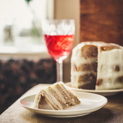 biscuit cake with white cream 