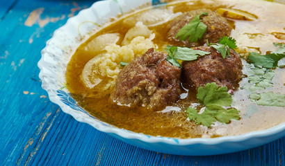 Moroccan Meatball Couscous Soup