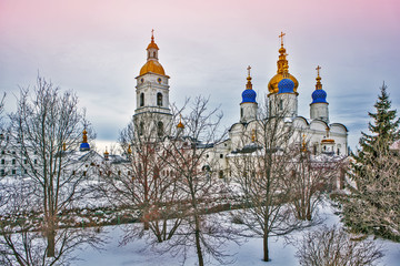Fototapeta na wymiar St. Pokrovsky and St. Sophia-Uspensky Cathedral. Kremlin. Tobolsk. Russia
