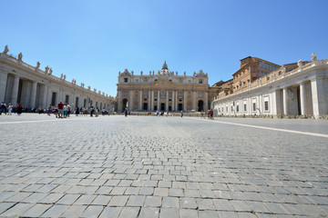 Fototapeta na wymiar St. Peter's Cathedral, Vatican, wide angle view.