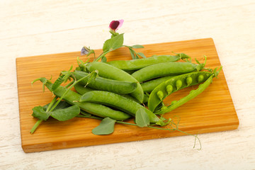 Ripe green peas