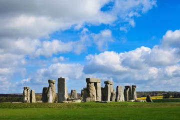 Tableaux ronds sur aluminium brossé Monument artistique Beautiful sunny Stonehenge landscape England