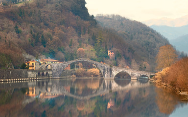Fototapeta premium Ponte del diavolo, ponte della Maddalena