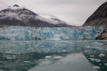 Fototapeta na wymiar glacier face