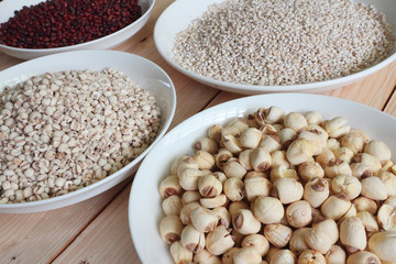 Mix Cereal,red bean , soy bean and lotus seed on the table.