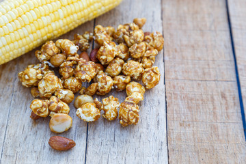 Popcorn caramel mix macadamia and almond taste