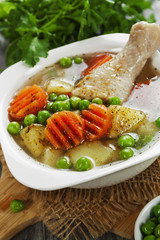 Chicken soup with green peas