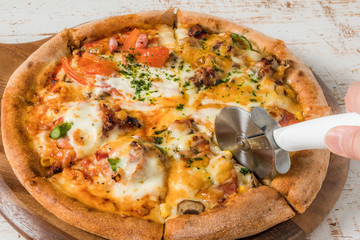 ホームメイドピッツア　Italian home-made pizza