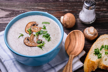 Champignon mushroom cream soup