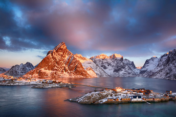 Beautiful sunrise landscape of picturesque fishing village in Lofoten islands, Norway - obrazy, fototapety, plakaty