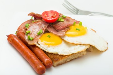 Fototapeta na wymiar English Breakfast on the Plate