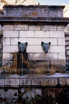 fontana celebrazione nascita parco nazionale d'abruzzo pescasseroli abruzzo