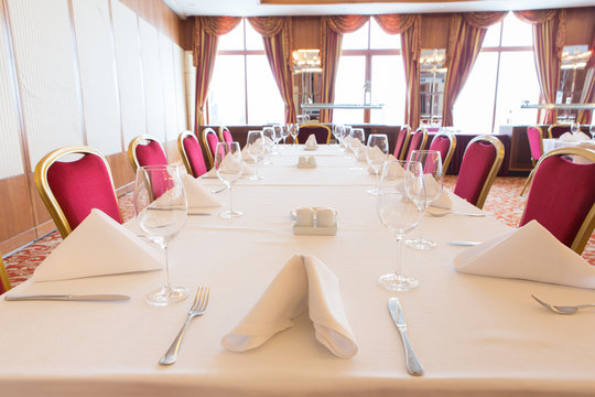 Table arranged in restaurant
