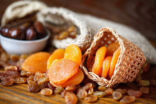 dry apricots and various dry fruit