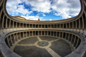 Courtyard of the palace of Charles V © aaron90311
